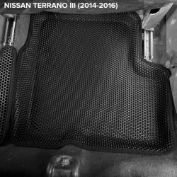 3D коврики EVA с бортами Nissan Terrano III (2014-2016)